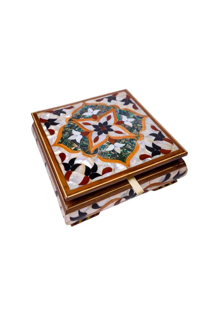 Ma’Shaq – Exquisite Mother-of-Pearl Jewelry Box Handmade 25×25 Cm - Image 1